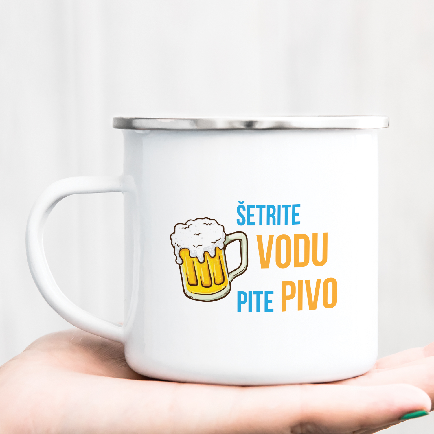 Hrnček s potlačou Šetrite vodu pite pivo