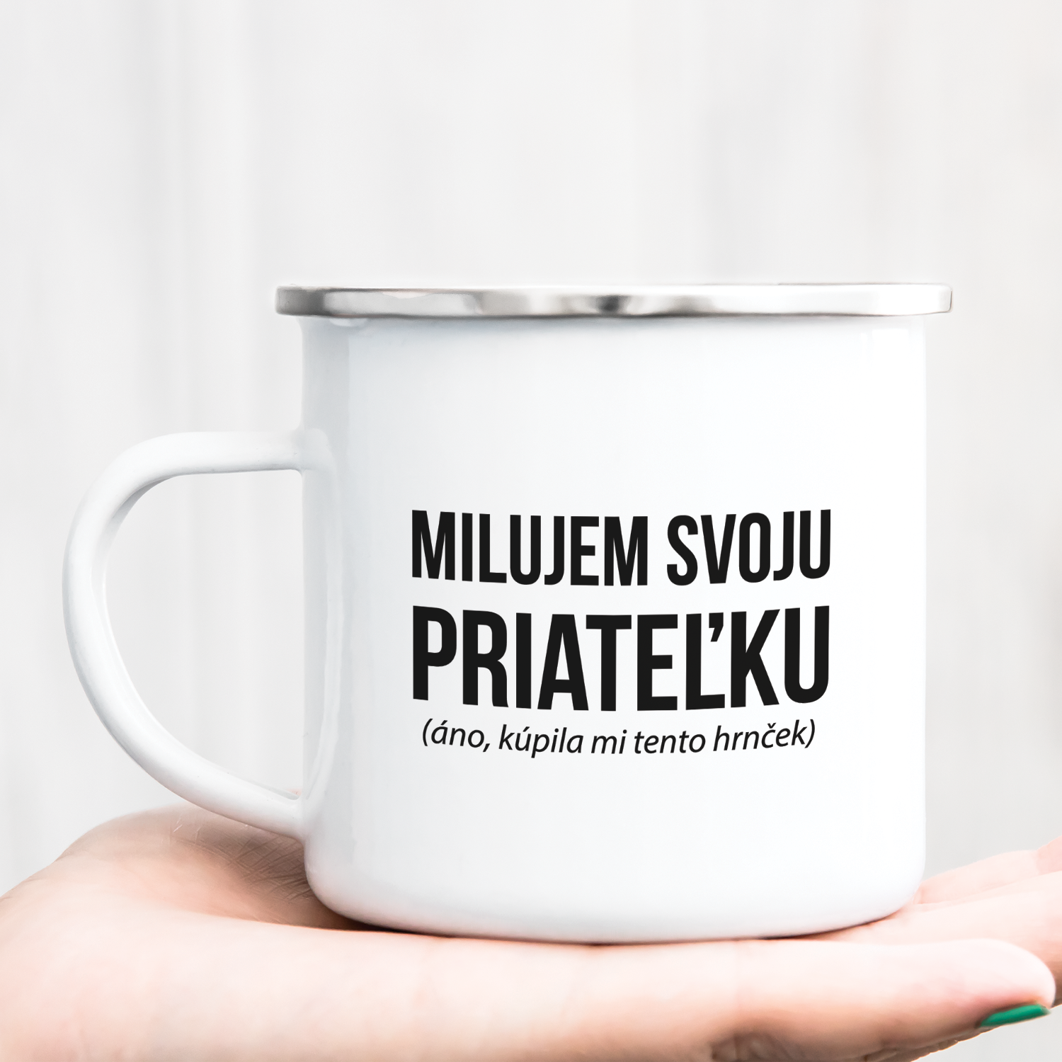 Hrnček s potlačou Milujem svoju priateľku