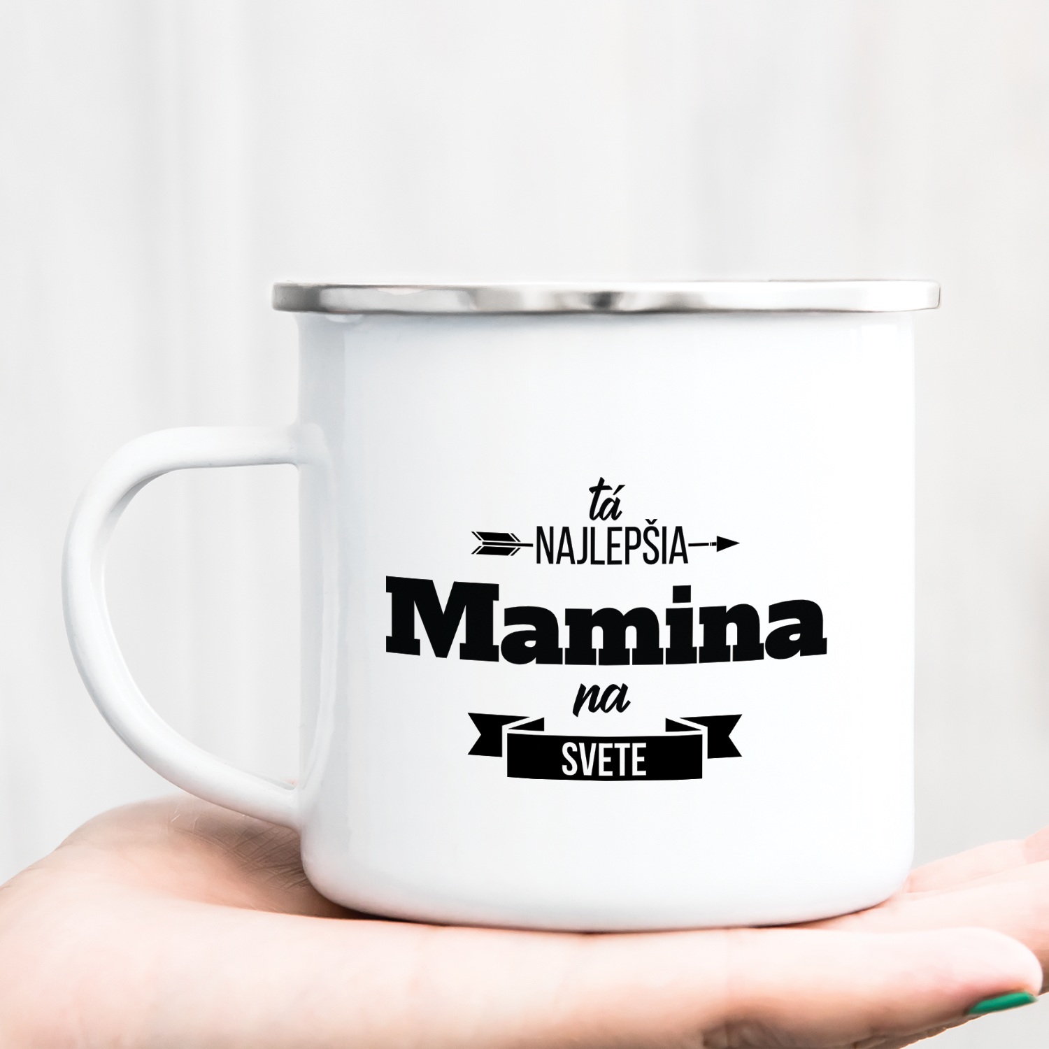 Hrnček s potlačou Najlepšia mamina na svete - šípky