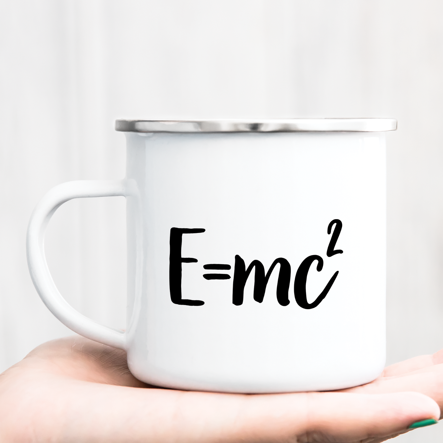 Hrnček s potlačou E=mc2