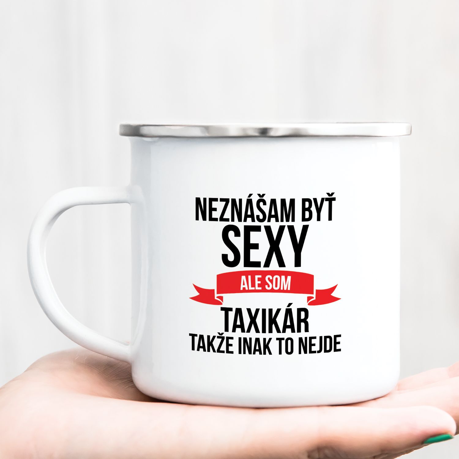 Hrnček s potlačou Neznášam byť sexy