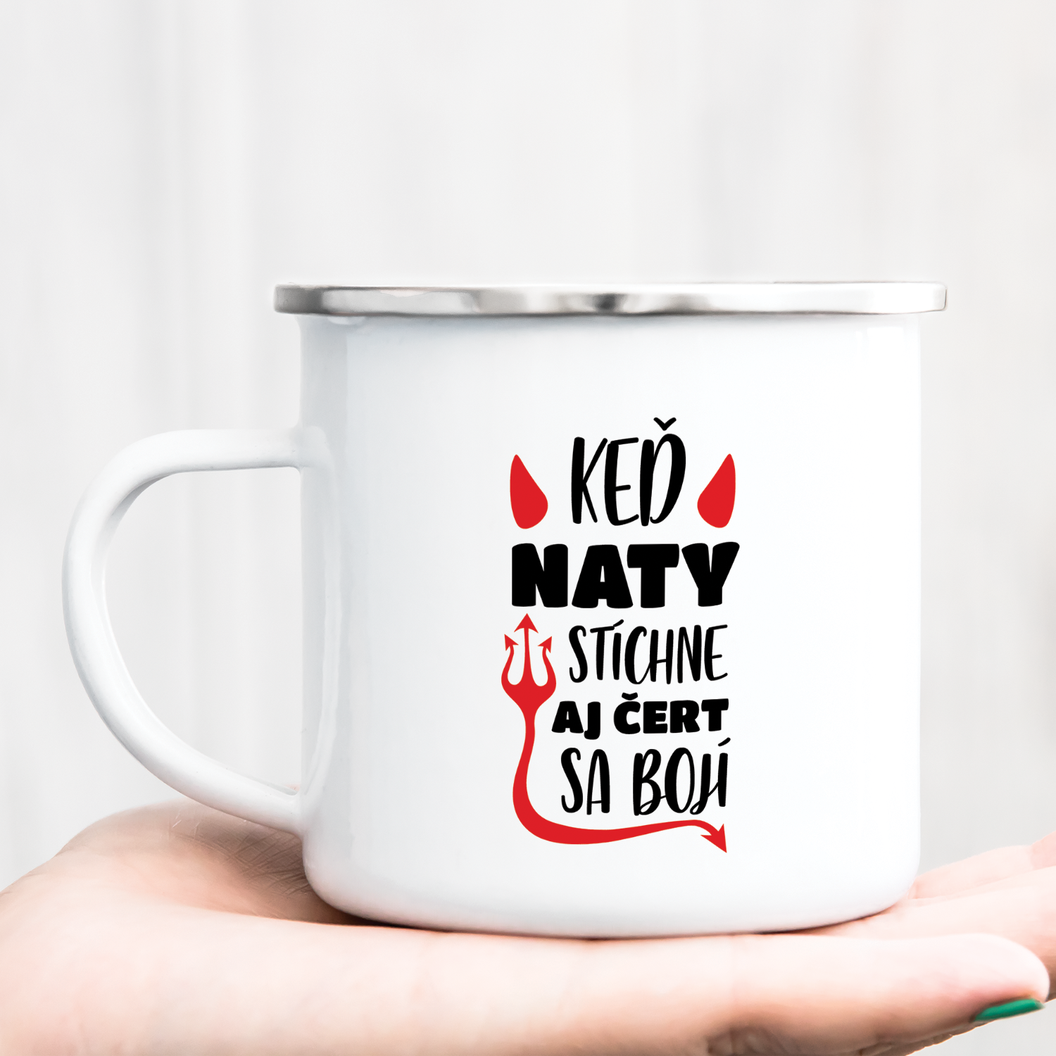 Hrnček s potlačou Keď Naty stíchne aj čert sa bojí