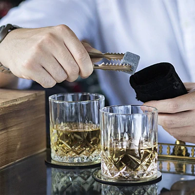 Set na whisky, farba hnedá